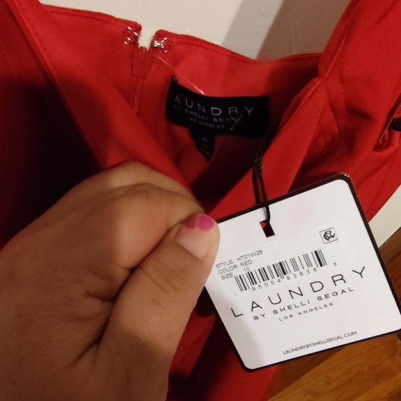 Red Hot Mermaid Style Gown by Laundry size 10 - Picture 5 of 7